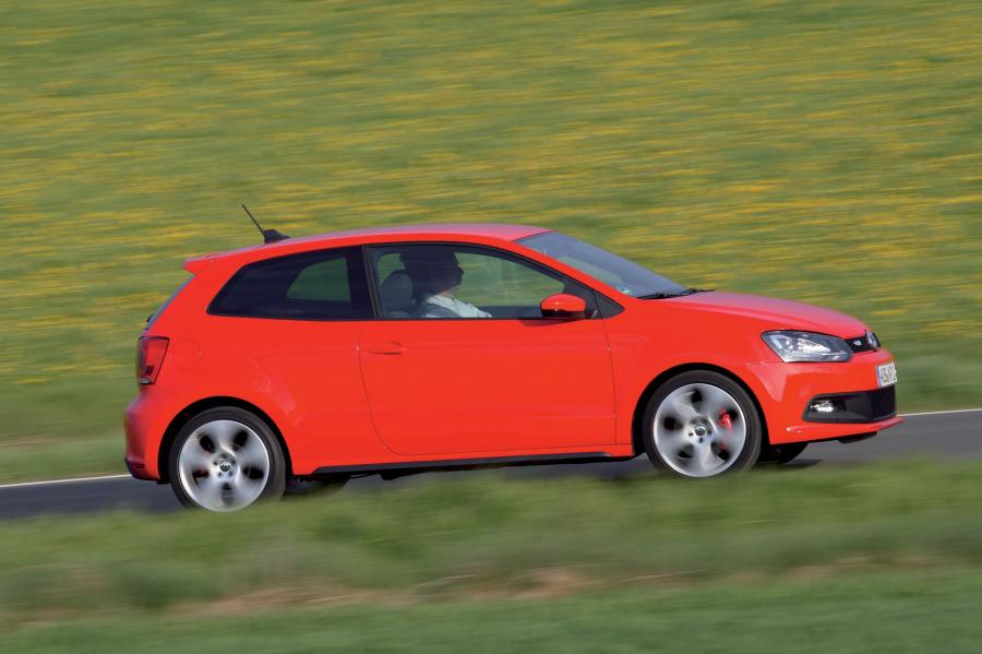  Volkswagen Polo GTi 2010 года  (фото 8 из 19)